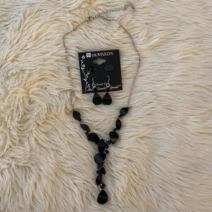 Necklace and earring set NWT